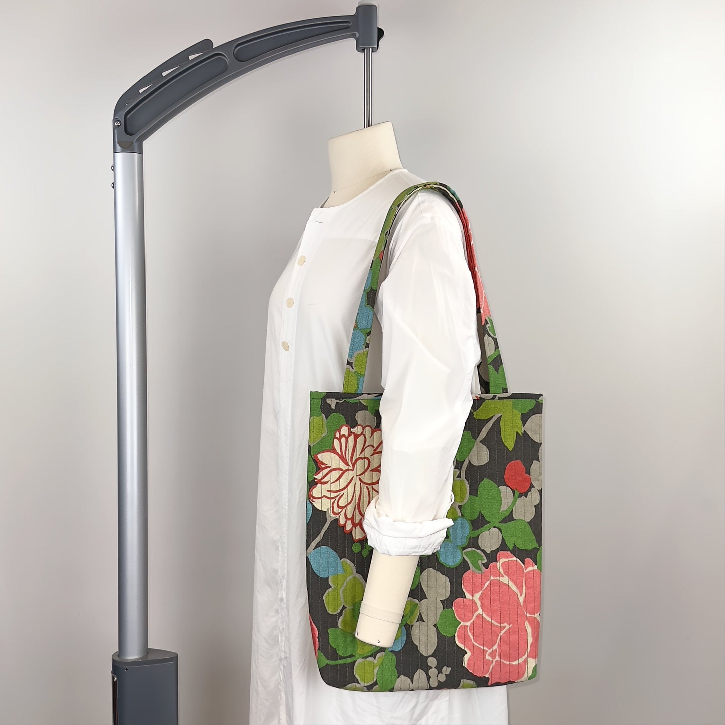 CLOVER MEADOW QUILTED TOTE