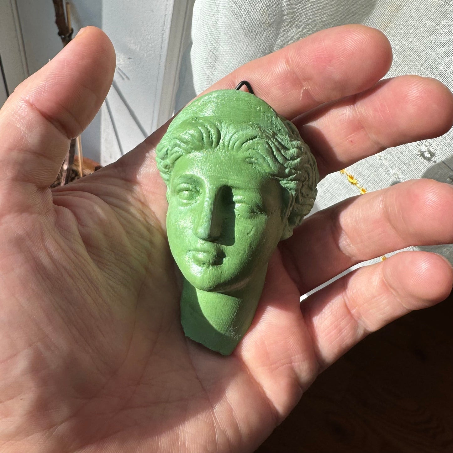 GODDESS FACIAL FRAGMENT LIMITED GREEN