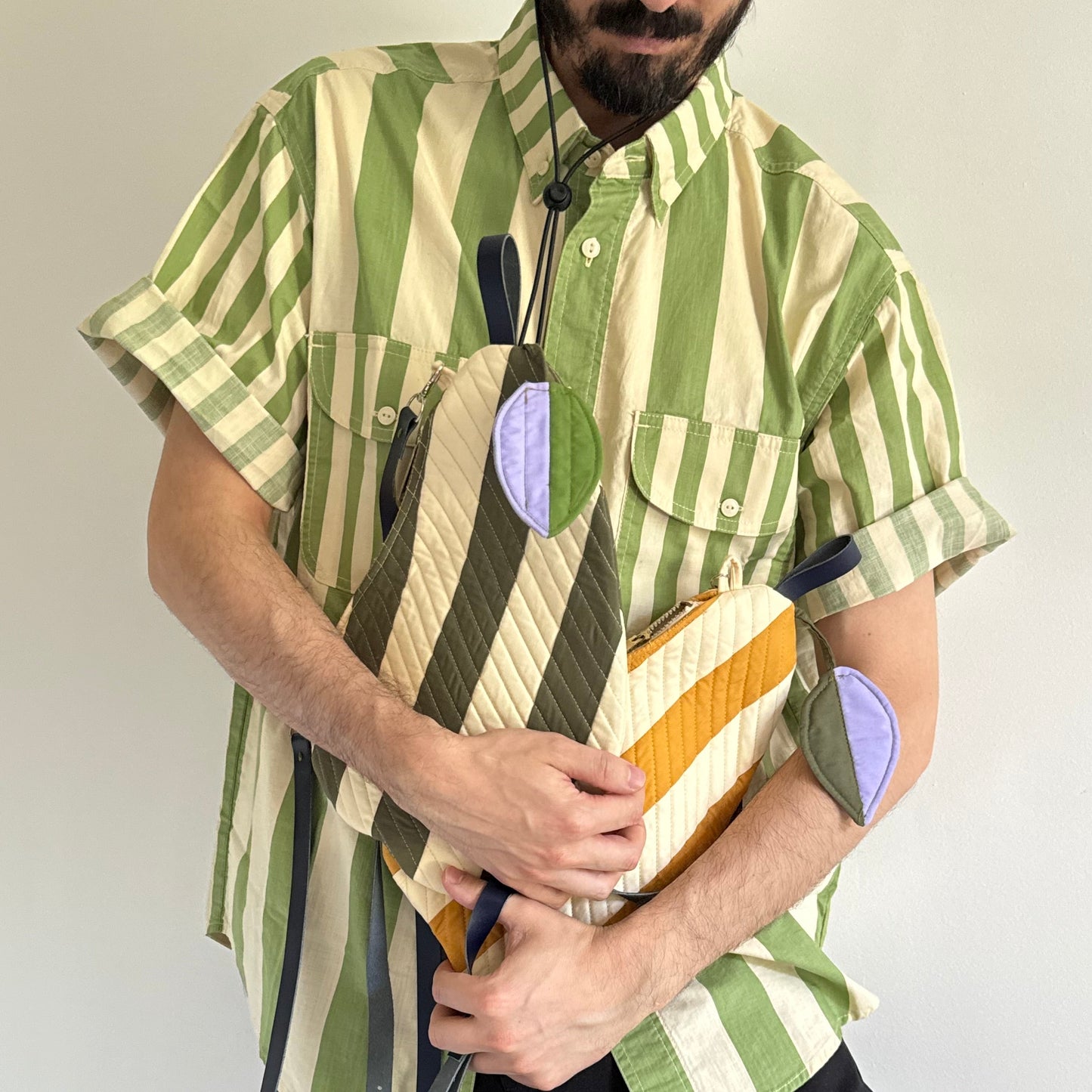 PEAR BAG IN MARIGOLD