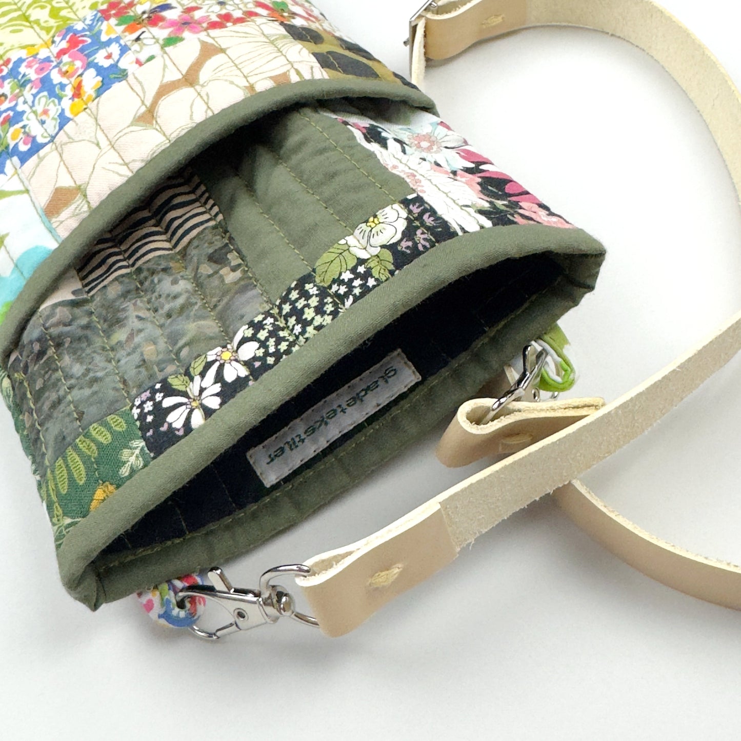PHONE BAG IN GARDEN PATCHWORK