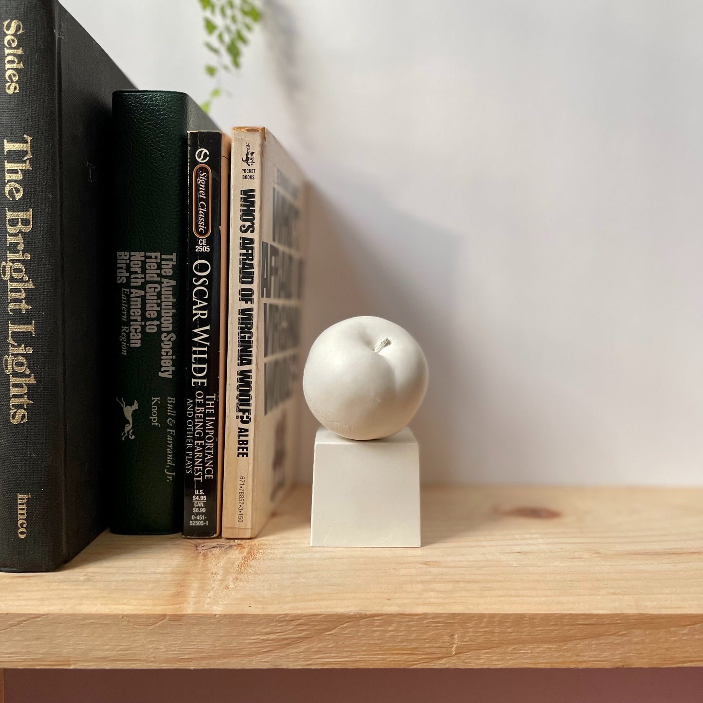 PRUGNA NERA - SCULPTURE WHITE