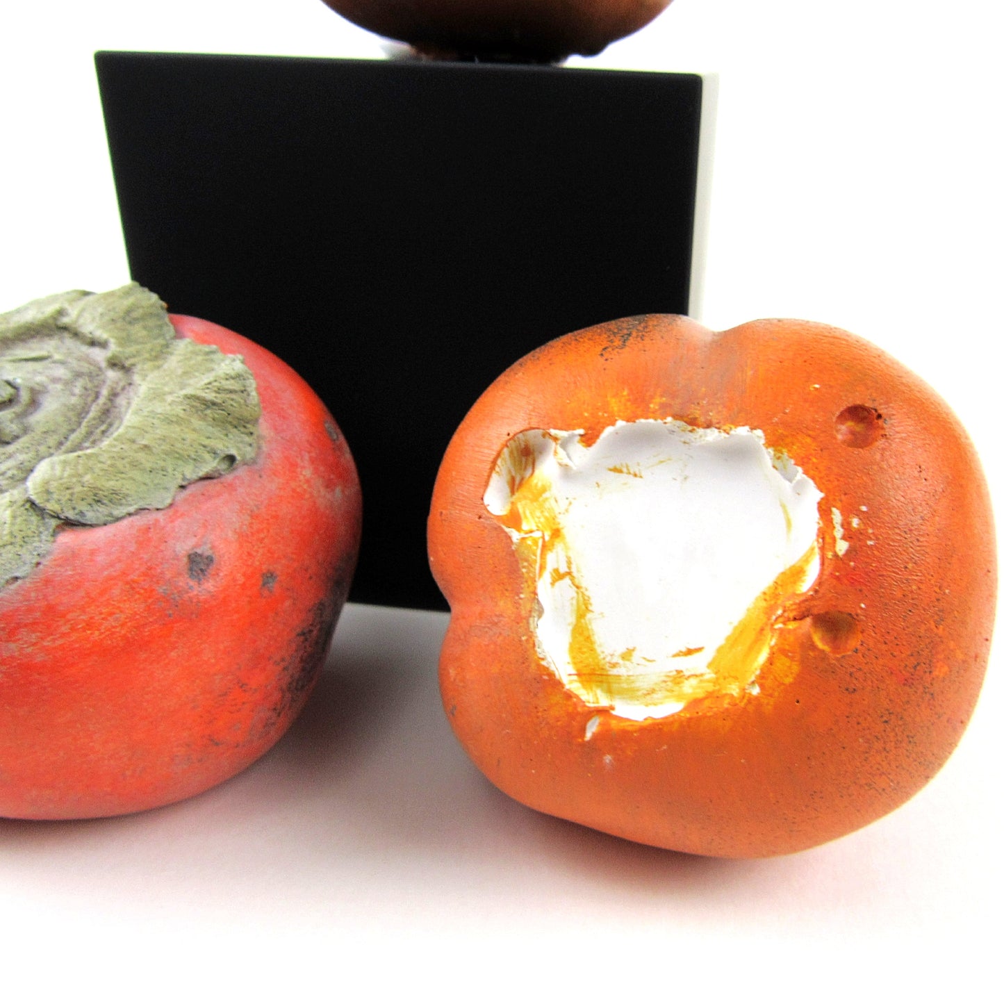 3 PERSIMMONS / PAINTED NATURAL