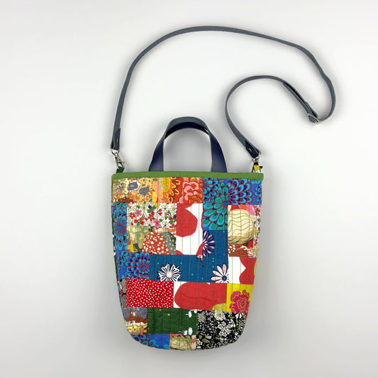 CITY BAG IN FLORAL PATCHWORK