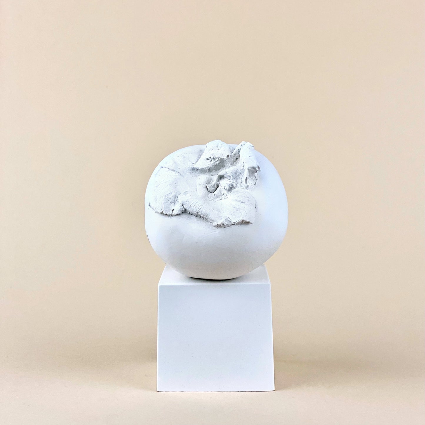 PERSIMMON "EMME" SCULPTURE WHITE