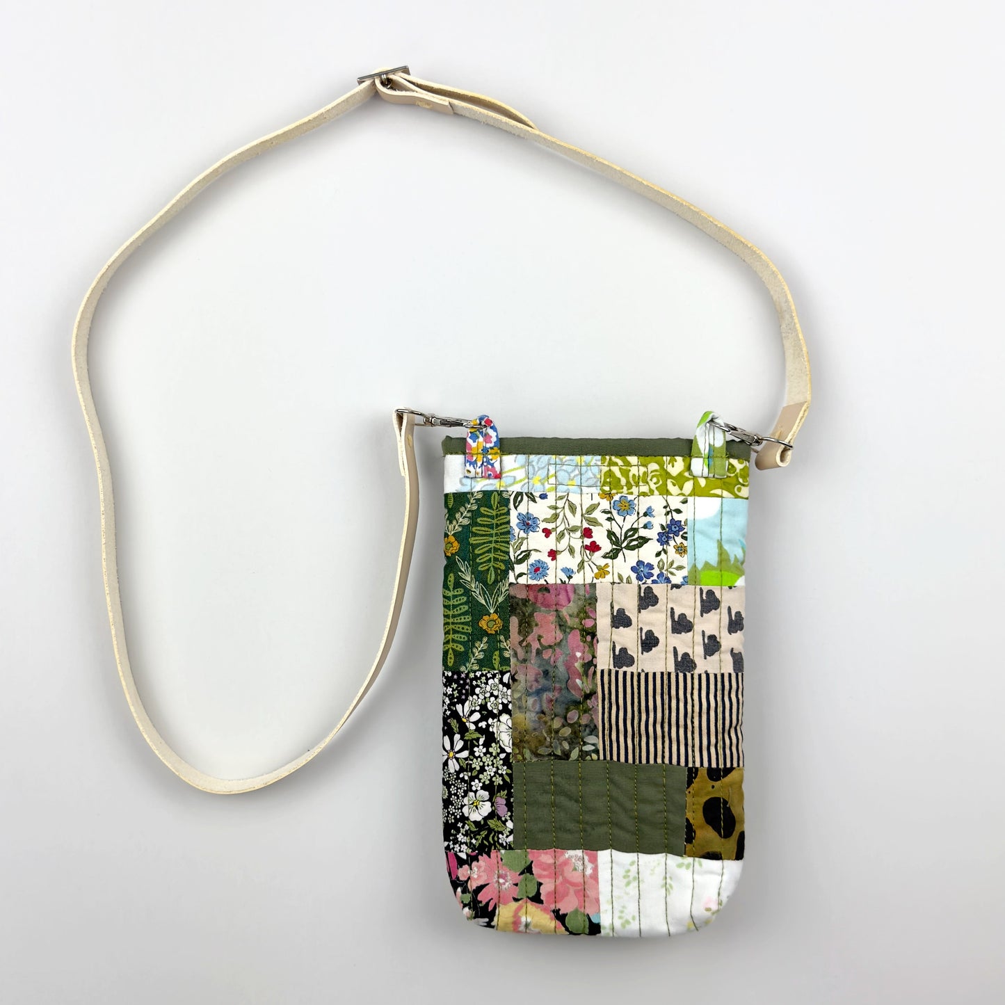 PHONE BAG IN GARDEN PATCHWORK